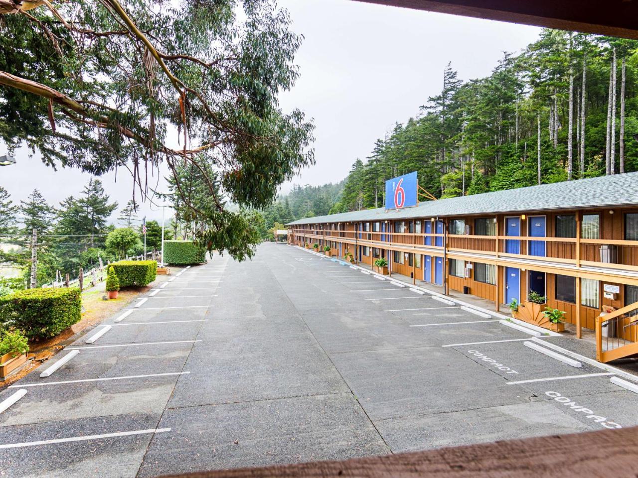 Motel 6 Gold Beach Extérieur photo