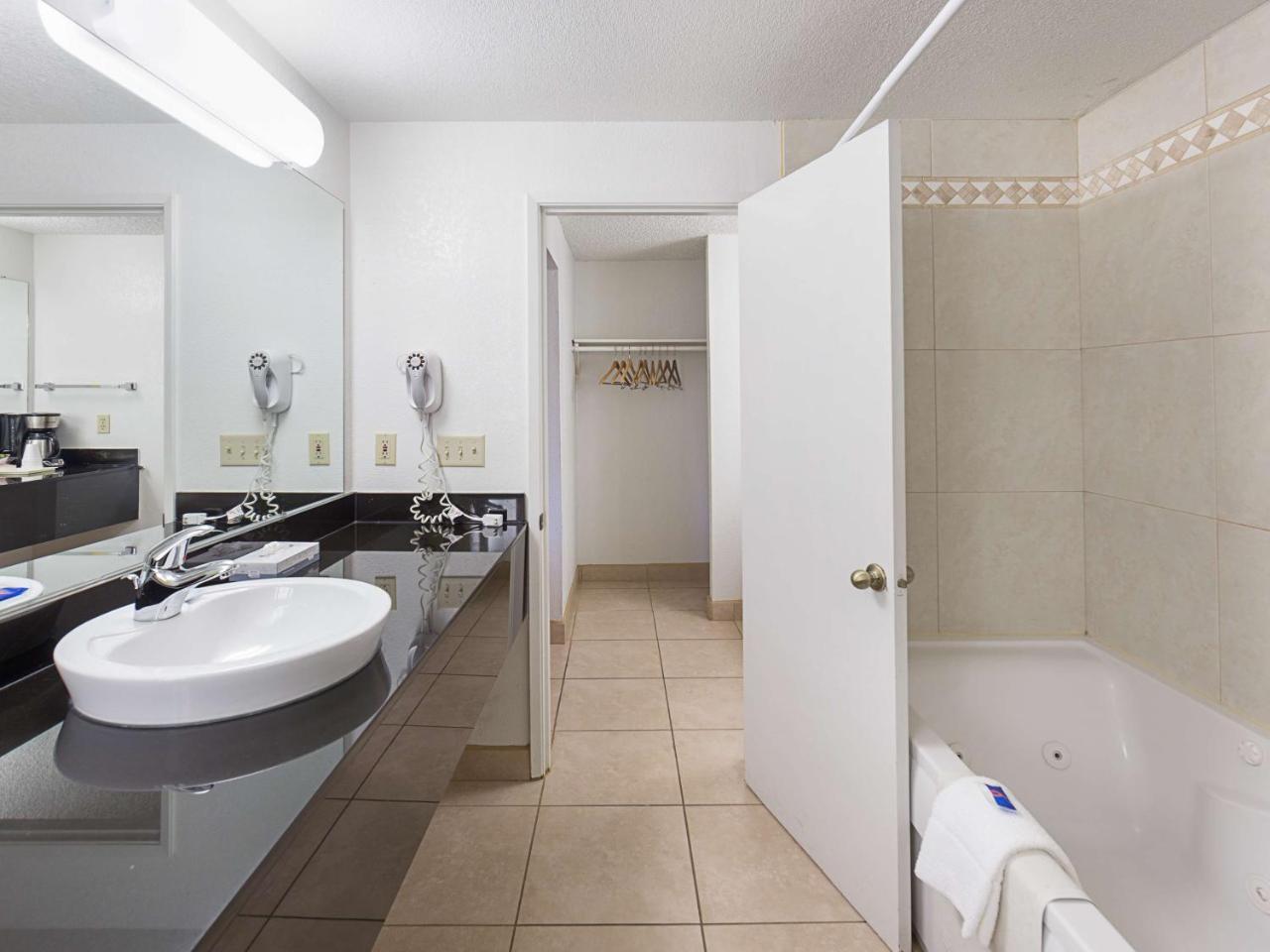 Motel 6 Gold Beach Extérieur photo