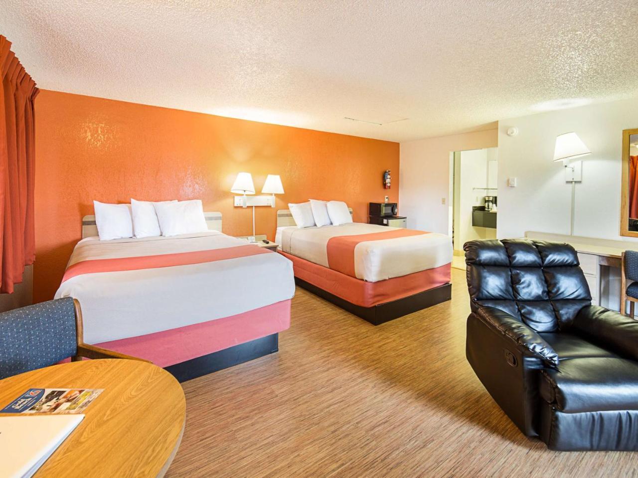 Motel 6 Gold Beach Extérieur photo
